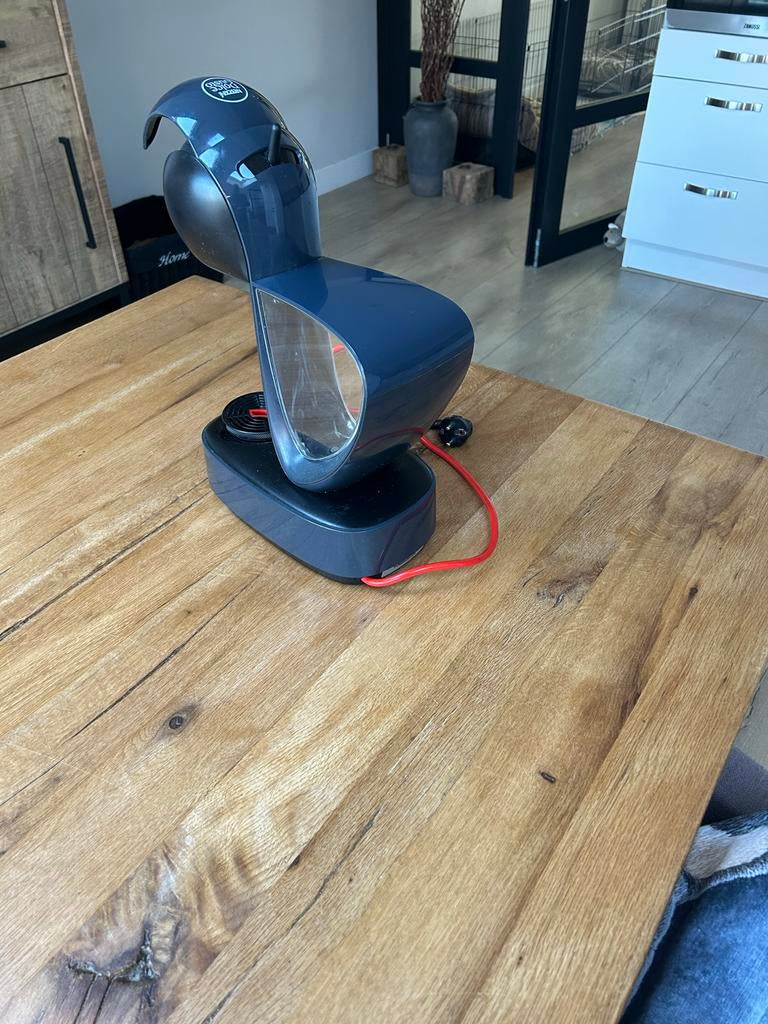 Dolce Gusto koffie machine, Witgoed en Apparatuur, Koffiezetapparaten, Gebruikt, Koffiemachine, Ophalen of Verzenden, 1 kopje