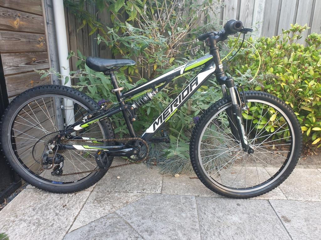 Merida junior Team 24 inch full suspension mountainbike, Fietsen en Brommers, Fietsen | Meisjes, Versnellingen, Merida, Ophalen of Verzenden