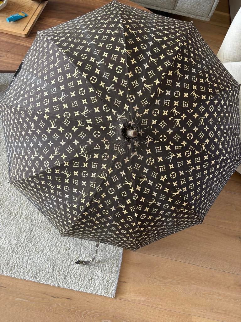 Vintage 70 jaren paraplu Louis Vuitton, Sieraden, Tassen en Uiterlijk, Paraplu's, Ophalen of Verzenden, Gebruikt, Bruin