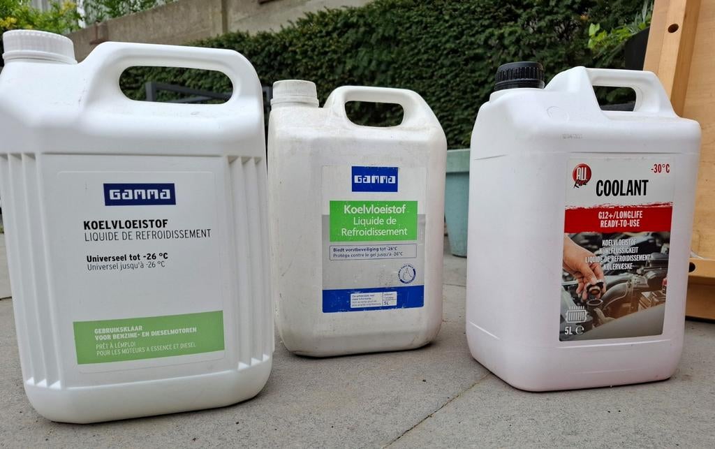Koelvloeistof: 1x 5L ongeopend + 2x aangebroken jerrycan, Ophalen