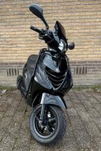 Piaggio Zip 2000 SP brom 2017 FULL BLACK led valbeugel smoke, Ophalen, Gebruikt, Maximaal 45 km/u, Zip