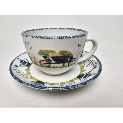 # Holly Cottageby WOOD & SONS koffie kop en schotel, Huis en Inrichting, Keuken | Servies, Gebruikt, Kop(pen) en/of Schotel(s)