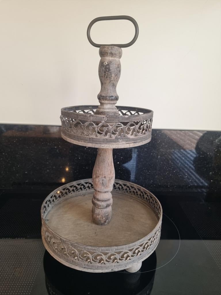 Leuke vintage, etagère in stijl van riviera Maison, Huis en Inrichting, Woonaccessoires | Etagères, Ophalen