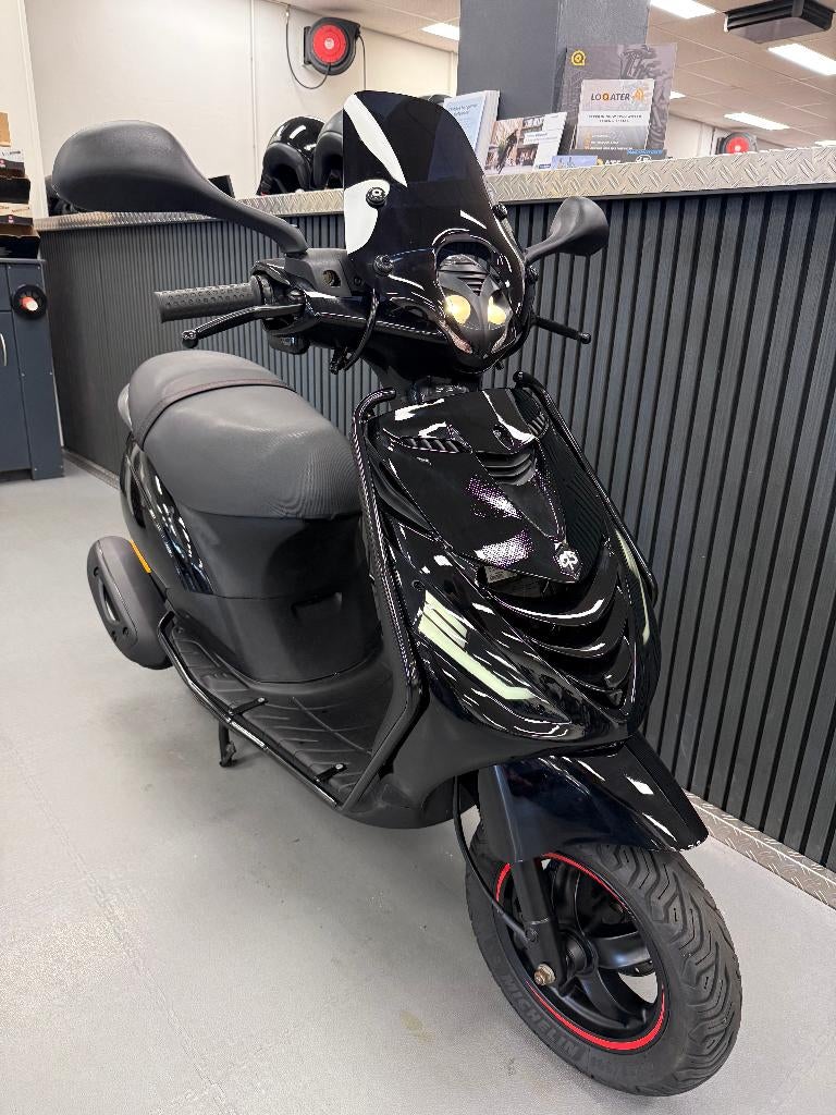 Piaggio Zip Brom SP Glans Zwart E4 45KM BJ 2019 Full Option, Ophalen, Maximaal 45 km/u, Zip, Zo goed als nieuw