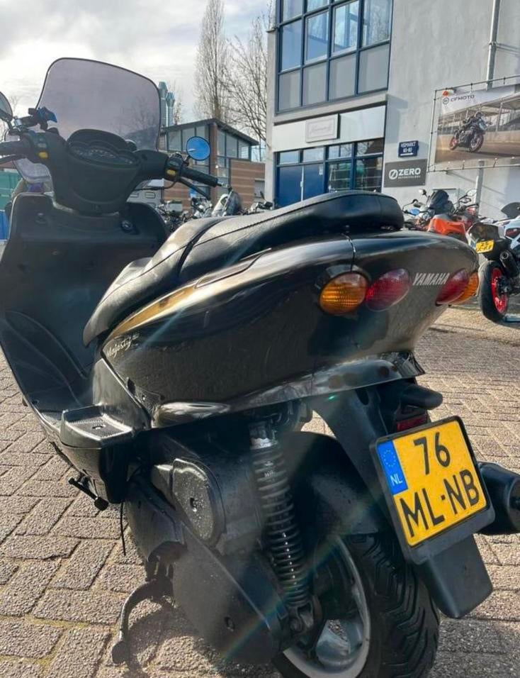 Yamaha majesty 125