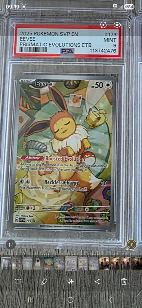 Eevee Prismatic ETB Promo PSA 9 - Supermooie Schattige Kaart, Hobby en Vrije tijd, Verzamelkaartspellen | Pokémon, Ophalen of Verzenden