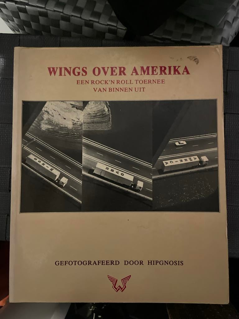 Wings Over Amerika: Een Rock 'n Roll Toernee, Boeken, Muziek, Ophalen of Verzenden, Gelezen, Artiest
