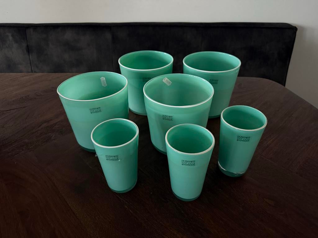 Nieuwe set van 7 DES POTS turquoise potten/vazen, Huis en Inrichting, Woonaccessoires | Vazen, Ophalen, Overige kleuren, Nieuw