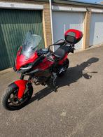 BMW F900XR 2025 z.g.a.n Full option! Incl topkoffer., Motoren, 2 cilinders, Handvatverwarming, Motorrijbewijs A, 900 cc
