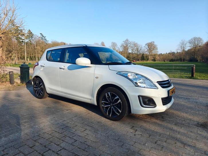 Suzuki Swift 1.2 5-D 2016 Wit, Auto's, Suzuki, Particulier, Swift, Benzine, D, Hatchback, Handgeschakeld, Geïmporteerd, Wit, Voorwielaandrijving