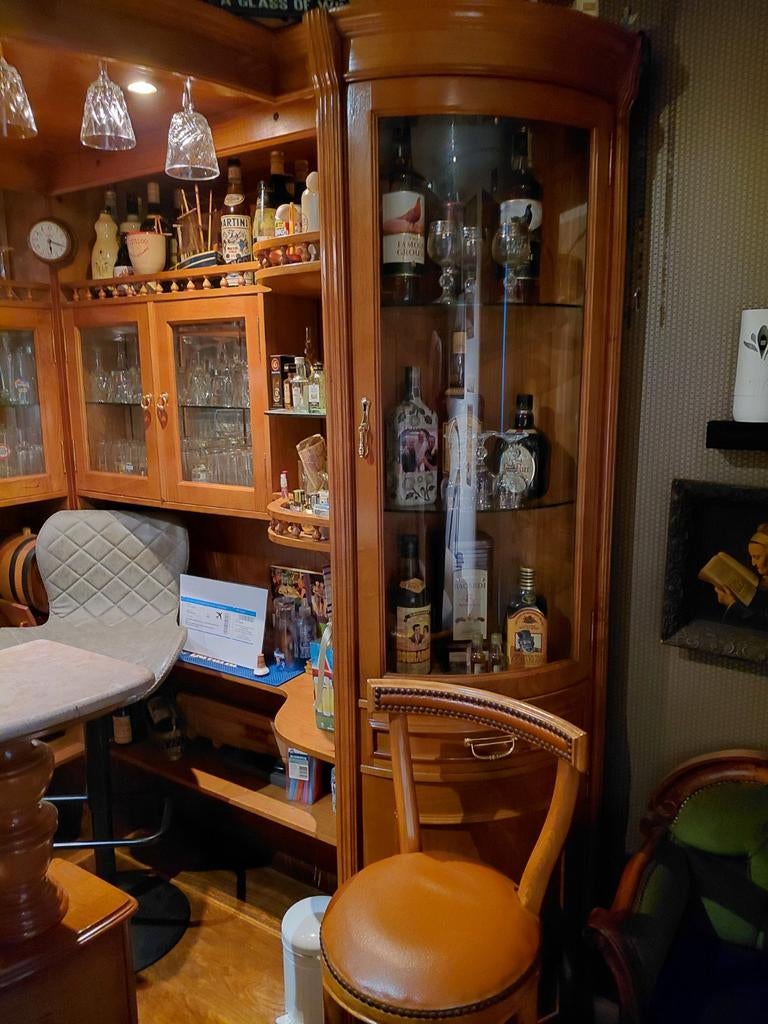 Eiken thuis bar in goed staat . Demonteerbaar in 7 delen, Ophalen of Verzenden, Zo goed als nieuw