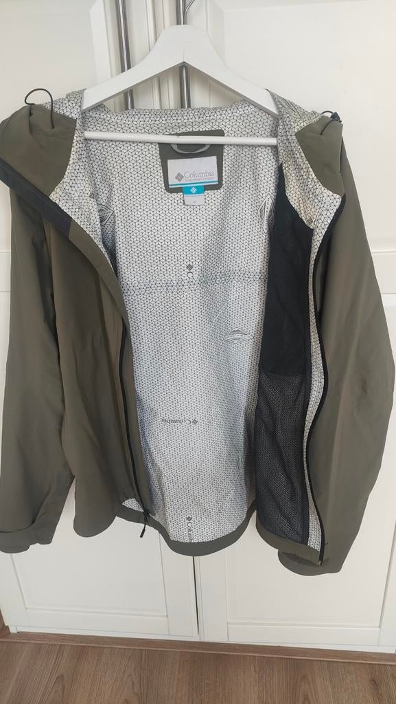 Waterdichte Columbia omni tech herenjas maat M- groen, Columbia, Maat 48/50 (M), Ophalen of Verzenden, Zo goed als nieuw