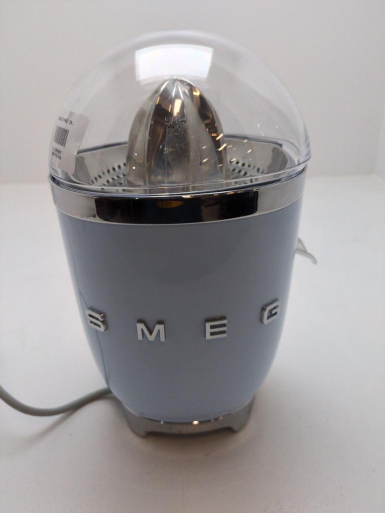 SMEG citruspers CJF11PBEU pastelblauw – retourdeal, Citruspers, Bruggestraat 18, Zo goed als nieuw, Elektrisch