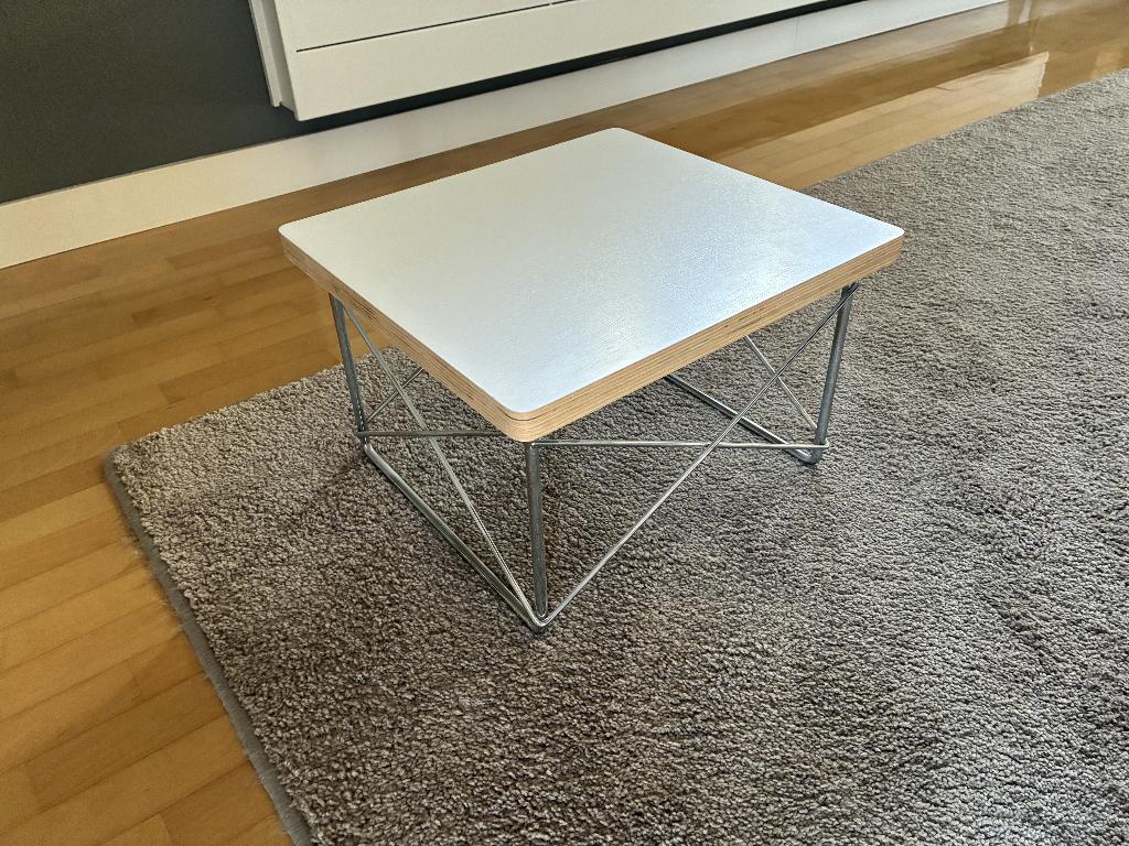 Iconic Mid-Century Bijzettafel(s), Ophalen, Minder dan 45 cm, Minder dan 55 cm, Gebruikt
