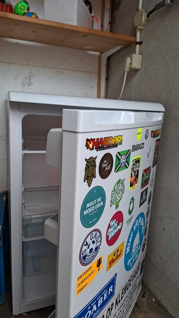 Tafel model (bier)koelkast BEKO, Witgoed en Apparatuur, Koelkasten en IJskasten, Minder dan 75 liter, Ophalen of Verzenden, Zo goed als nieuw