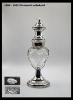 Een prachtige kristallen strooibus met zilveren voet en dop, Ophalen of Verzenden, Zilver