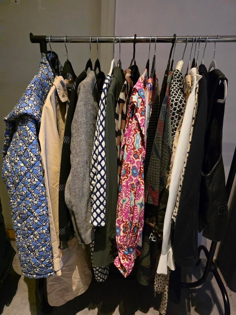 50 st. Luxe Merkkleding Dames S-XXL Nieuw & ZGAN, Ophalen of Verzenden, Nieuw