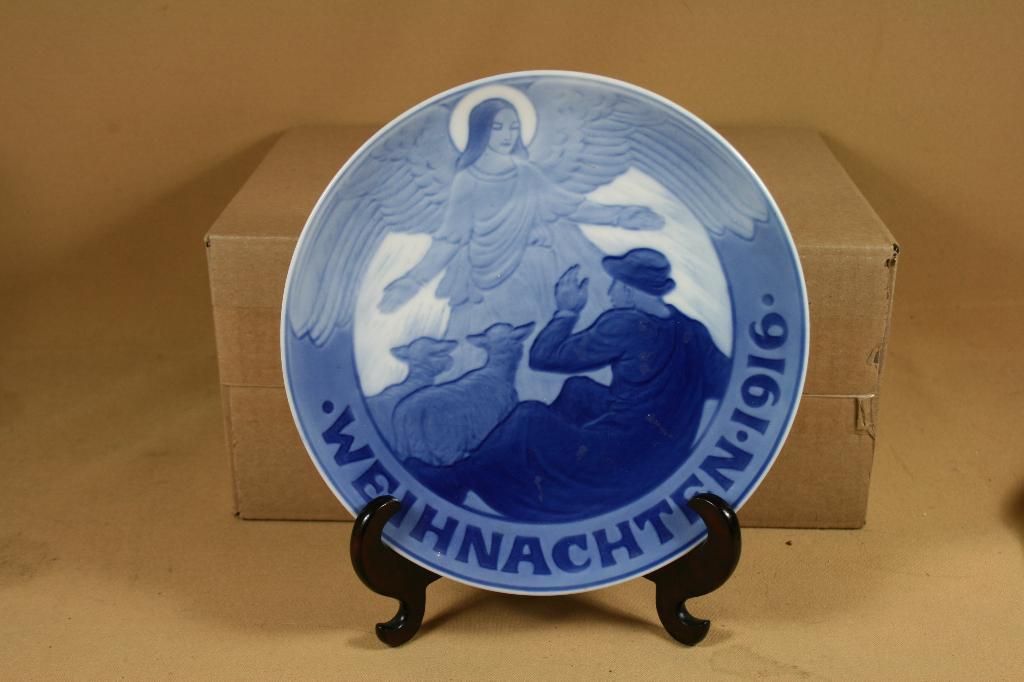 Kerstbord Royal Copenhagen Weihnachten 1916, Antiek en Kunst, Antiek | Wandborden en Tegels, Ophalen of Verzenden