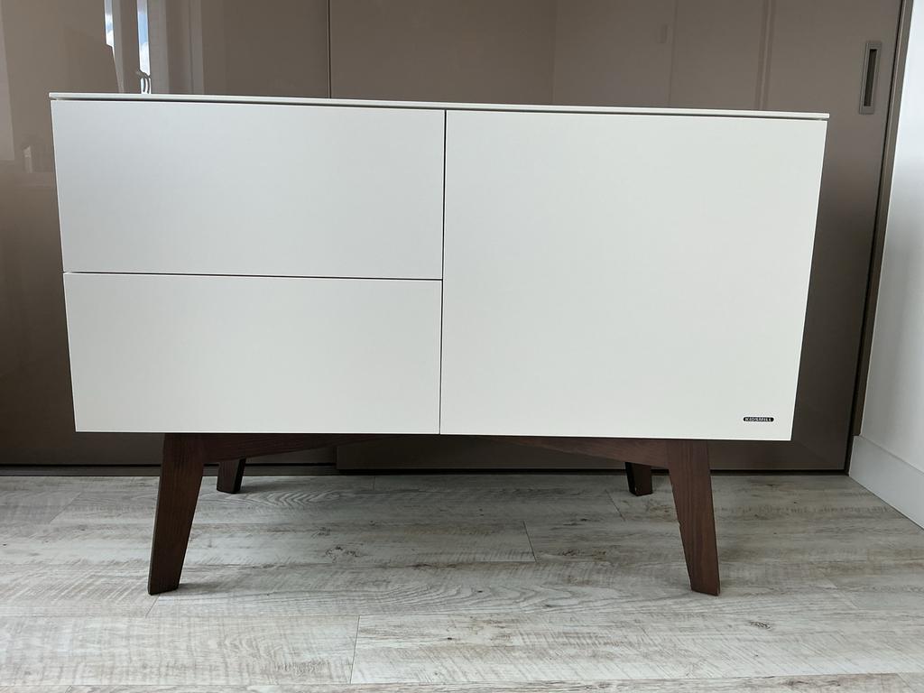Kidsmill commode Sixties mat wit / walnoot, Ophalen, 50 tot 70 cm, Voetruimte, 100 cm of meer