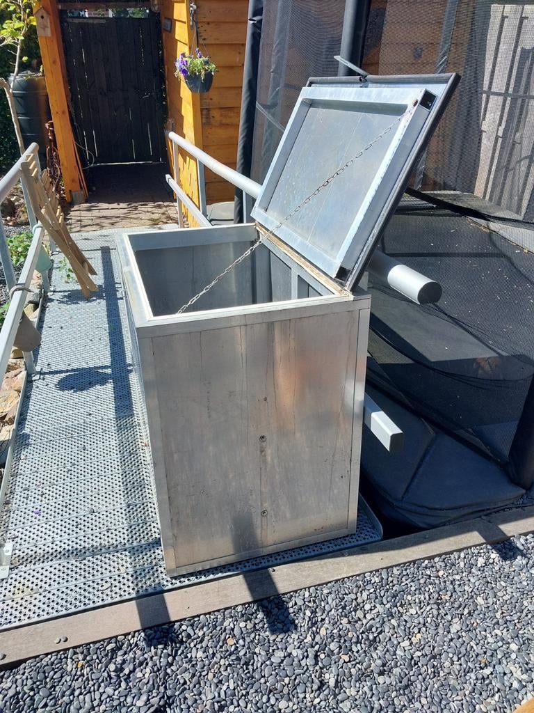 Metalen opbergbox / kist met deksel, Ophalen, Gebruikt, 50 tot 100 cm, 50 tot 75 cm