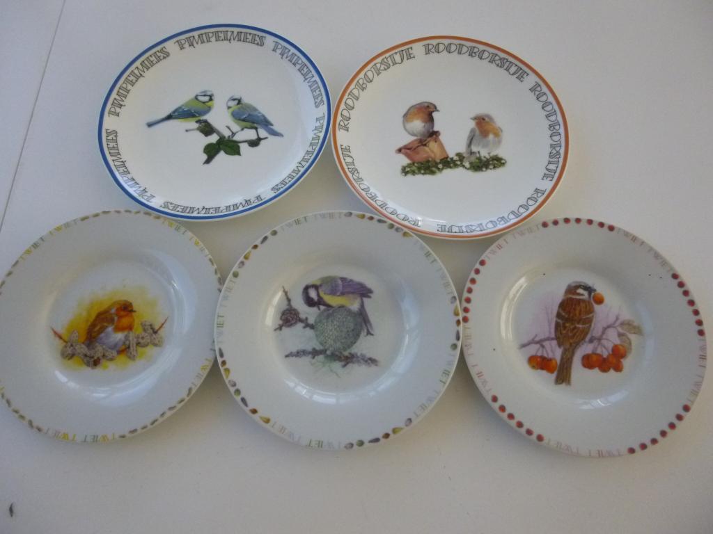 vogeltjes serviesdelen bordjes; 2 versch.merk; vogelservies, Verzenden, Zo goed als nieuw, Bord(en), Overige stijlen