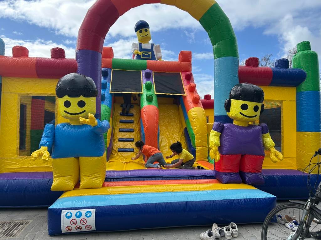 Springkussen multiplay LEGO (XXL - 6x6,5 m), Ophalen, Zo goed als nieuw