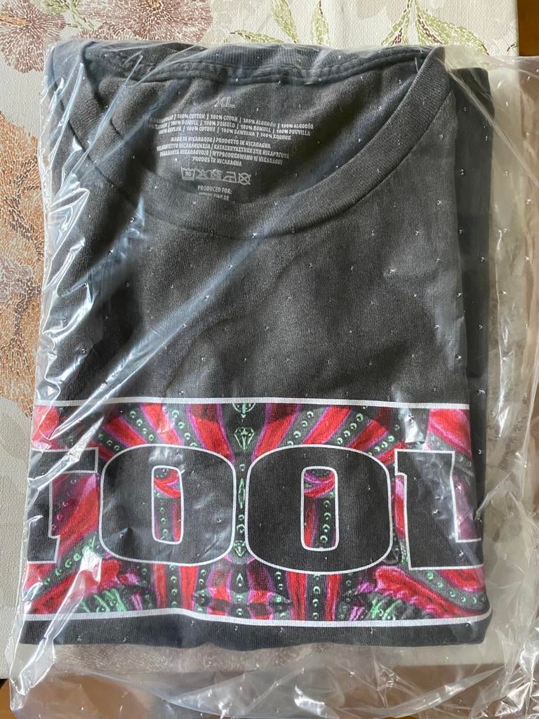 TOOL Tour Shirt XL 2024 Nieuw Europe Ziggo Dome, Ophalen of Verzenden, Zo goed als nieuw, Maat 56/58 (XL), Grijs
