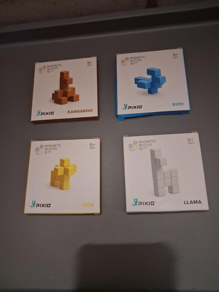 Gloednieuwe pakjes pixio, prijs voor alle 4!, Ophalen of Verzenden, Nieuw
