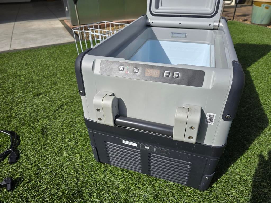 Dometic diepvries kistje 35 liter, Ophalen