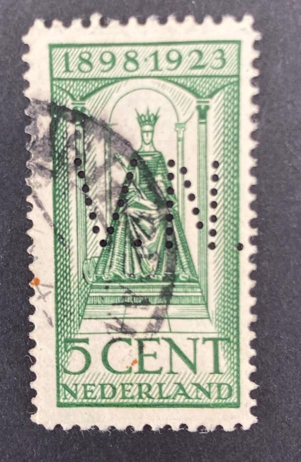 Perfin VN 1 in nvph 122 G, Verzenden, Gestempeld