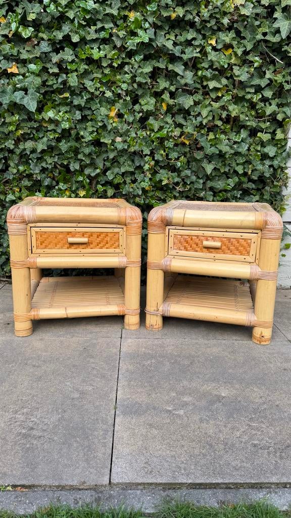 Set van 2 bamboe en rotan nachtkastjes met lade, Ophalen, Overige materialen, Gebruikt, 45 tot 65 cm