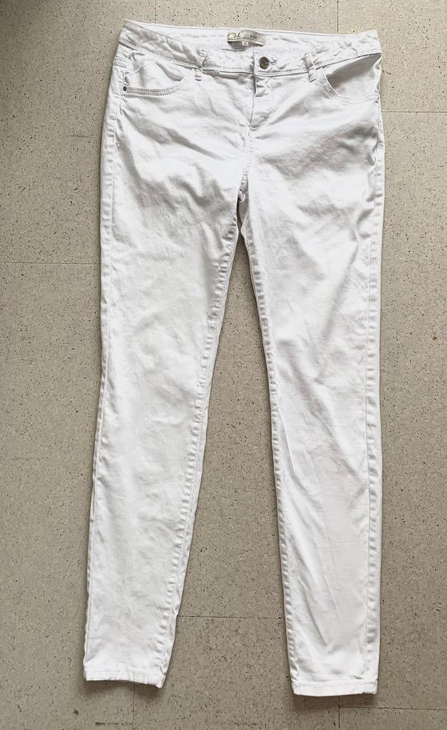 Witte spijkerbroek , 38/40, Clockhouse, Ophalen of Verzenden, Zo goed als nieuw, Wit, W30 - W32 (confectie 38/40)