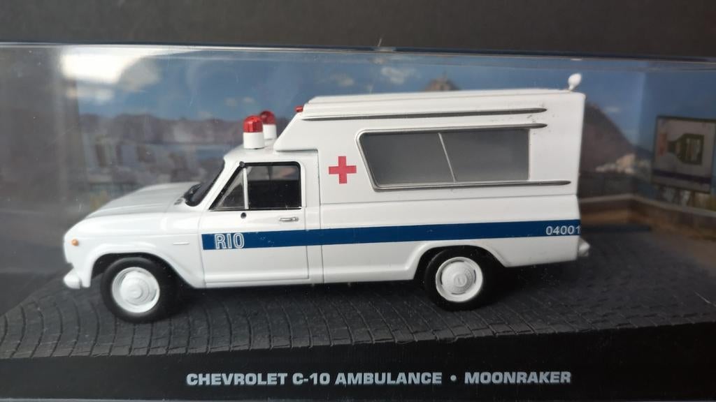 Chevrolet c10 Ambulance 007 Moonraker 1:43 James Bond Pol, Hobby en Vrije tijd, Overige merken, Auto, Verzenden, Nieuw