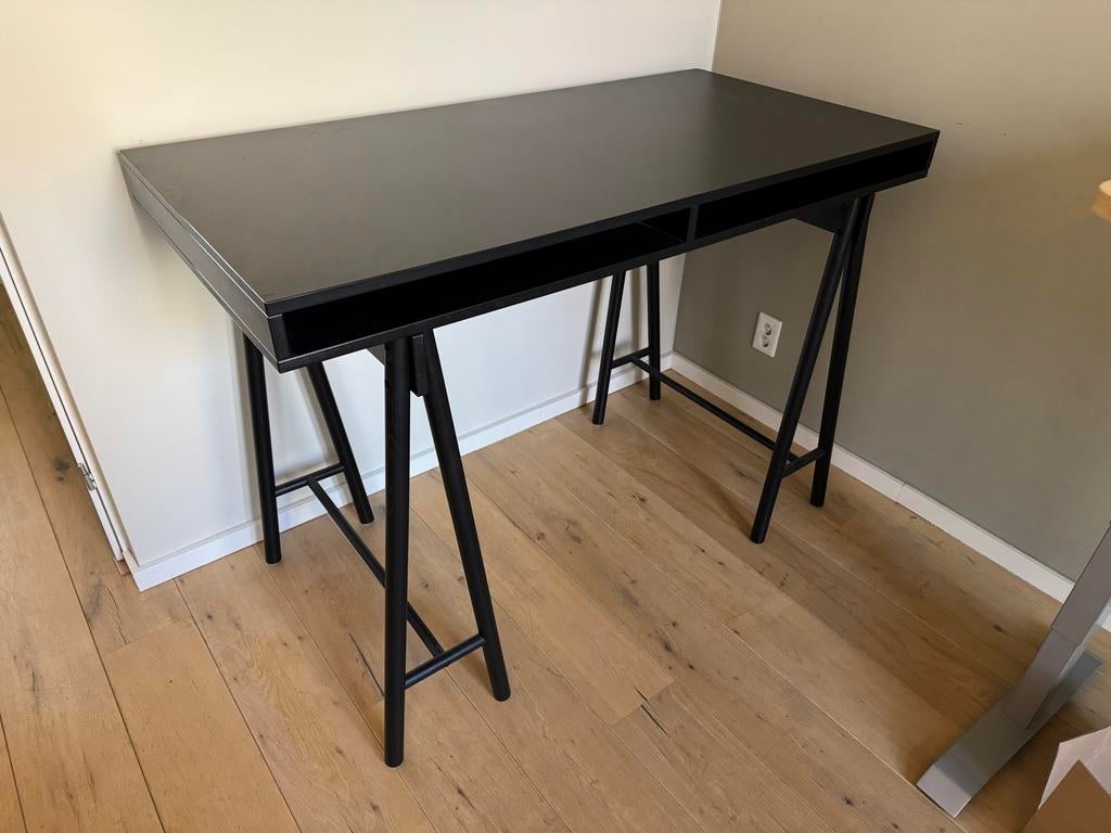 IKEA OBEGRÄNSAD tafel, zwart, Ophalen, Overige materialen, Gebruikt, 100 tot 150 cm