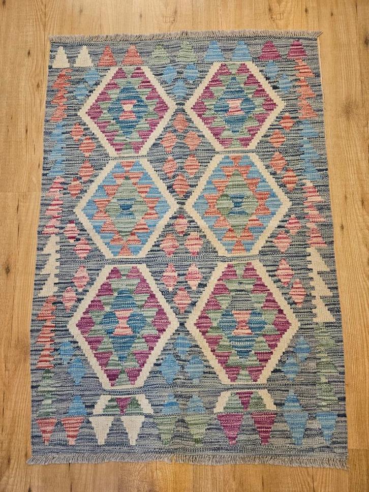 Handgeweven oosterse wollen kelim 121x83, Huis en Inrichting, Stoffering | Tapijten en Kleden, Nieuw, 50 tot 100 cm, 100 tot 150 cm