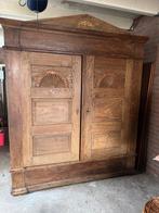 Antieke Eiken Kast met Houtsnijwerk - ca. 200 Jaar Oud, Antiek en Kunst, Antiek | Meubels | Kasten, Ophalen