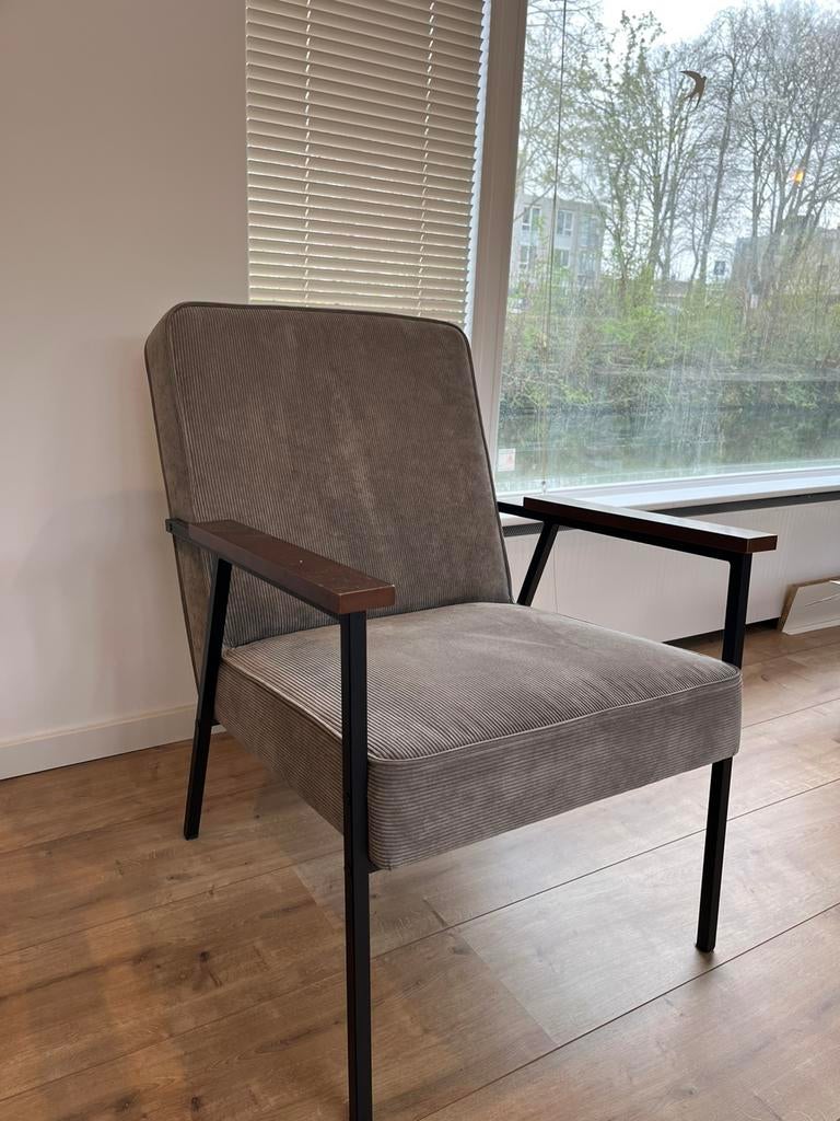 Fauteuil Woood lichtgrijs ribstof, Ophalen, Zo goed als nieuw, Grijs, Eén