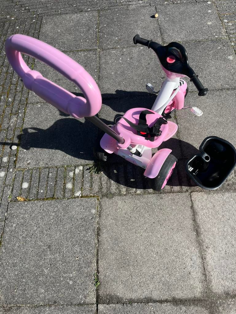 Driewieler met duwstang. Roze. Kinder t/m 3 jaar, Ophalen, Zo goed als nieuw, Duwstang