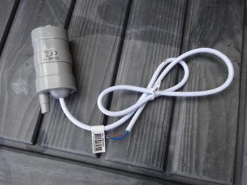 waterpompje voor de schoonwatertank beschikbaar voor biedingen