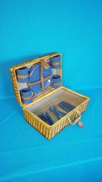 Vintage Picnic Basket | Blue | Complete Set | Cottage, Hobby en Vrije tijd, Picknickmanden, Verzenden, Gebruikt