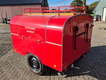 Foodtruck en/of Vakantieaanhangwagen ex Feuerwehr oldtimer beschikbaar voor biedingen