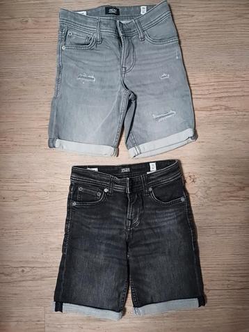 2 korte broeken Jack & Jones maat 134 beschikbaar voor biedingen