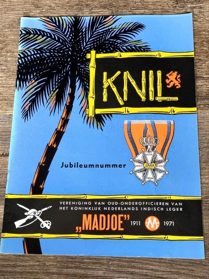 KNIL Madjoe Jubileumnummer 1911-1971, Verzamelen, Militaria | Algemeen, Landmacht, Boek of Tijdschrift, Nederland, Ophalen of Verzenden