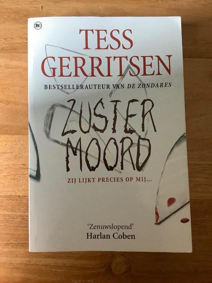 Tess Gerritsen – Zustermoord, Boeken, Thrillers, Gelezen, Nederland, Ophalen of Verzenden
