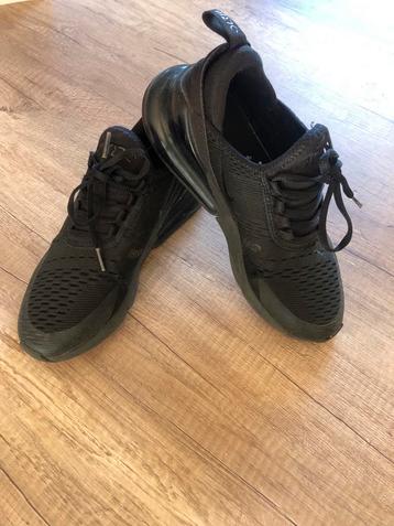 Nike Air Max 270 - Maat 39 - Gebruikt beschikbaar voor biedingen