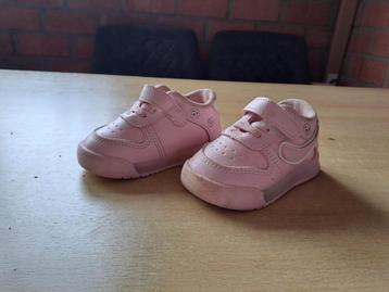 Nike schoentjes (maat 19) beschikbaar voor biedingen