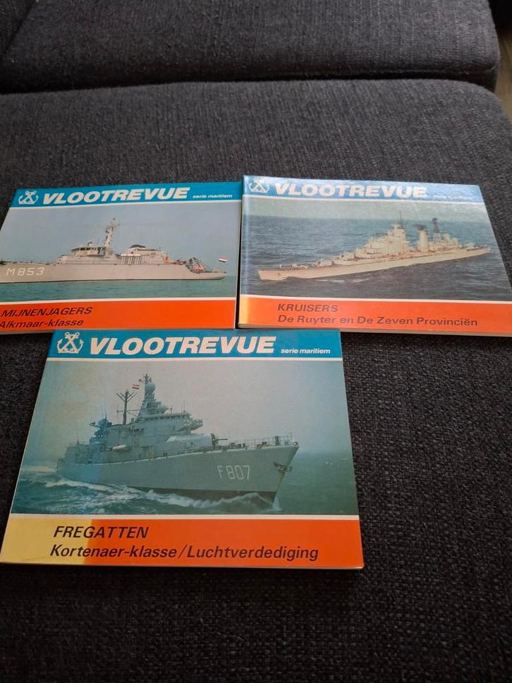 Vlootrevue Serie Maritiem - Marine Schepen, Boeken, Oorlog en Militair, Gelezen, Marine, 1945 tot heden, Ophalen of Verzenden