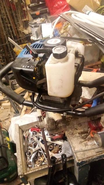 Benzine Grondboor - zo goed als nieuw  beschikbaar voor biedingen