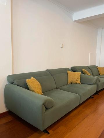 2x Olijfgroene Banken + Gele Fauteuil (set) beschikbaar voor biedingen