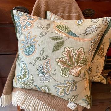 Engelse SET kussens ILiv Cottage Birds beschikbaar voor biedingen